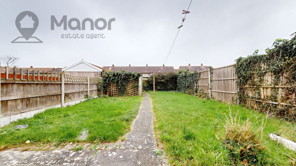 Billet Road, Chadwell Heath, RM6 5QR