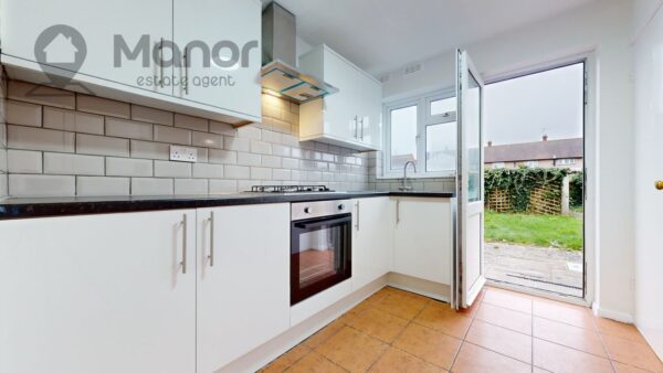 Billet Road, Chadwell Heath, RM6 5QR