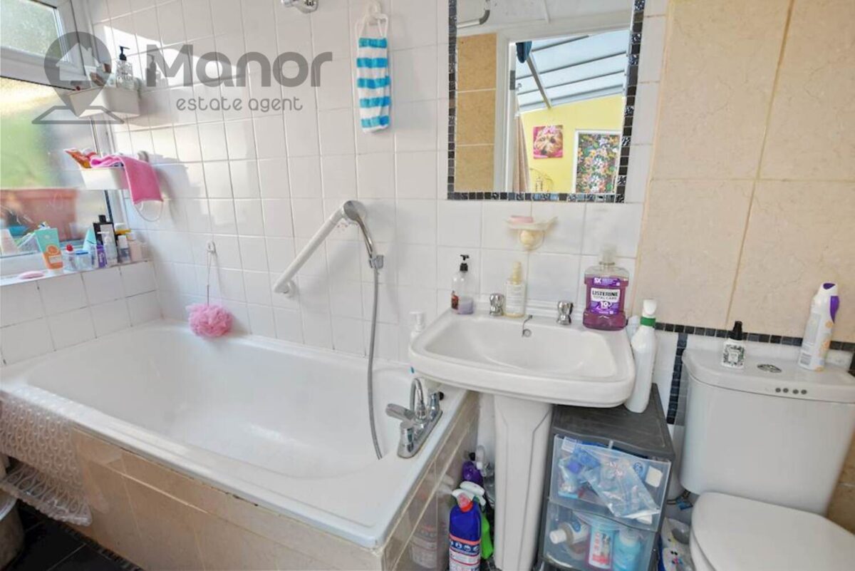 Sixth Avenue, Manor Park, E12 5PR