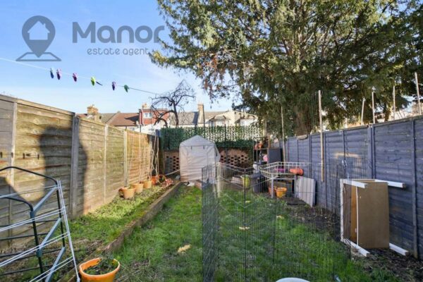 Sixth Avenue, Manor Park, E12 5PR