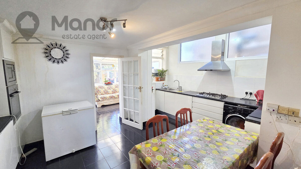 Sixth Avenue, Manor Park, E12 5PR