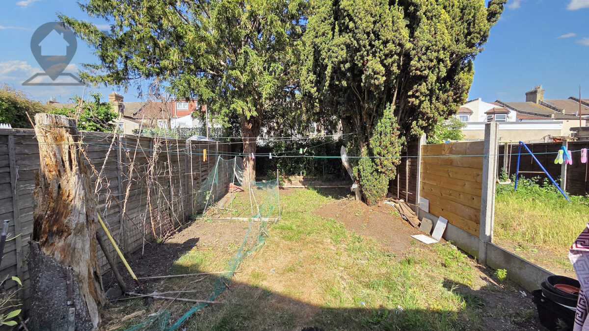 Sixth Avenue, Manor Park, E12 5PR