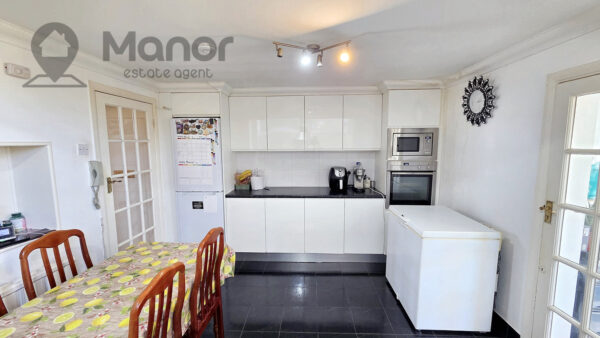 Sixth Avenue, Manor Park, E12 5PR