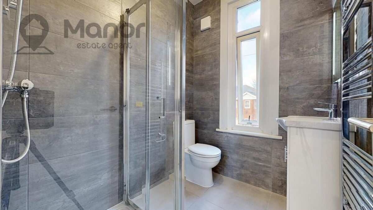 Barrington Road, Manor park, E12 6JH