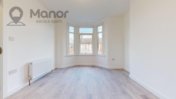 Barrington Road, Manor park, E12 6JH