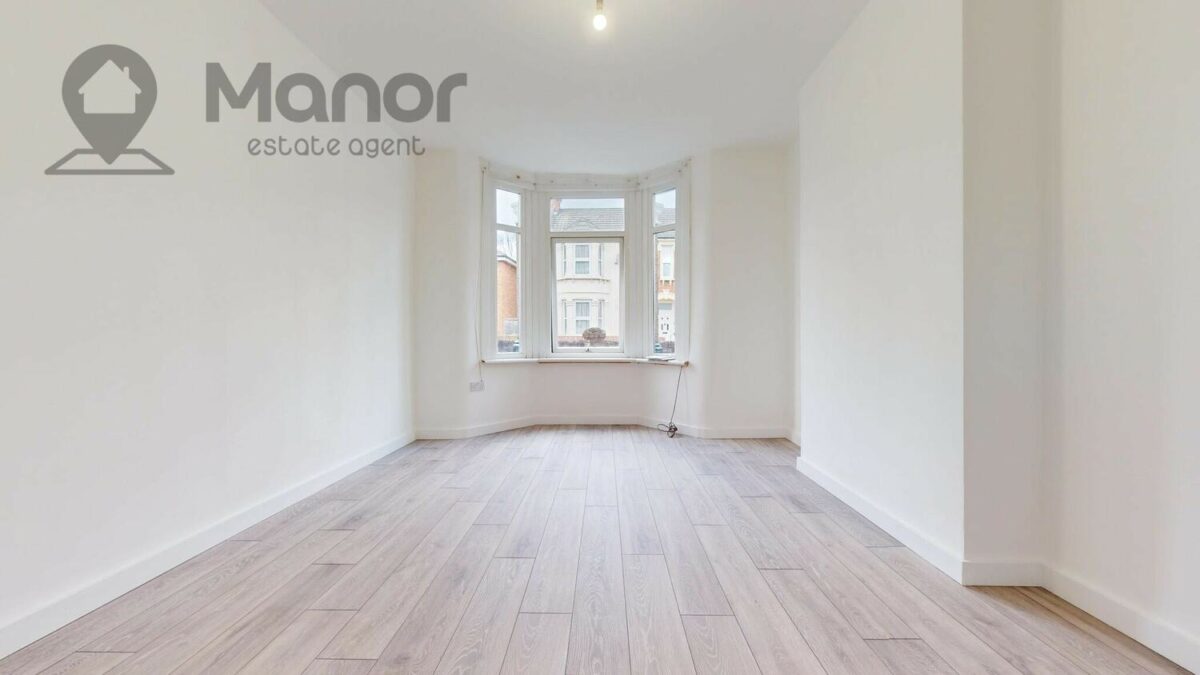 Barrington Road, Manor park, E12 6JH