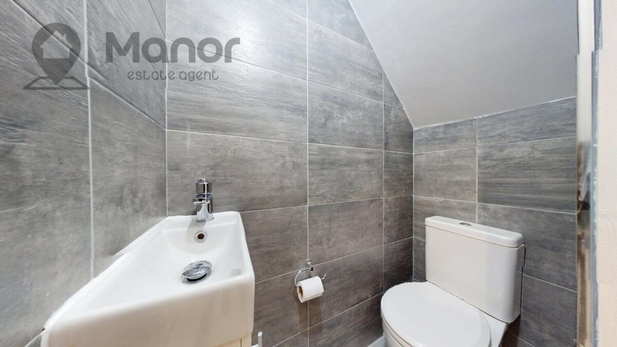 Barrington Road, Manor park, E12 6JH