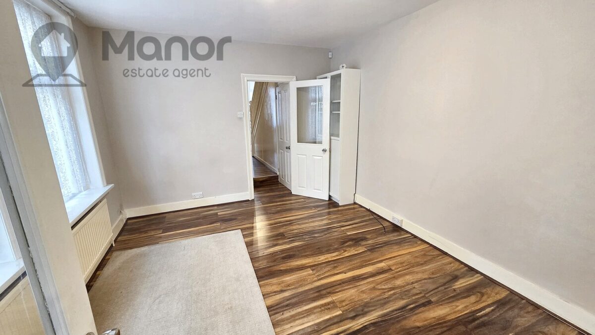 First Avenue, Manor Park, E12 6AJ