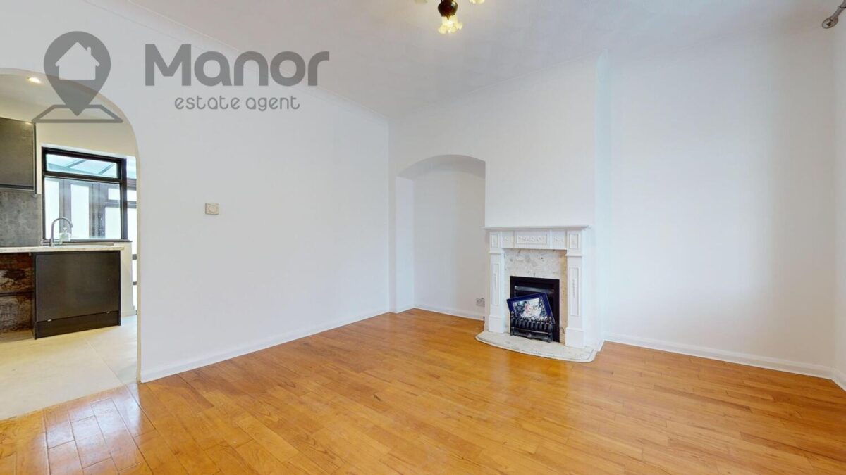 Manning Road, Dagenham, RM10 8RL