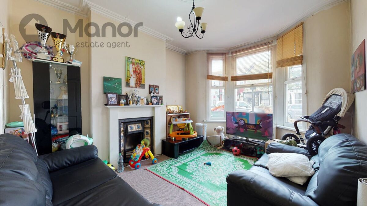 Jedburgh Road, Plaistow, E13 9LE