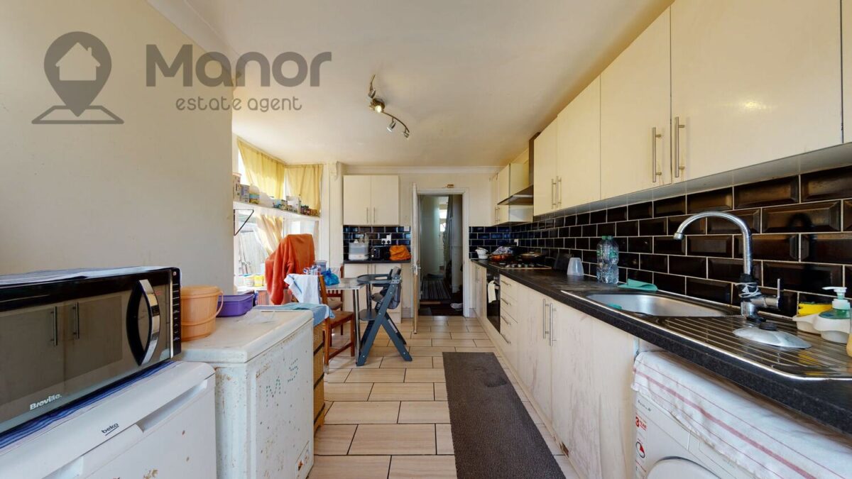 Jedburgh Road, Plaistow, E13 9LE