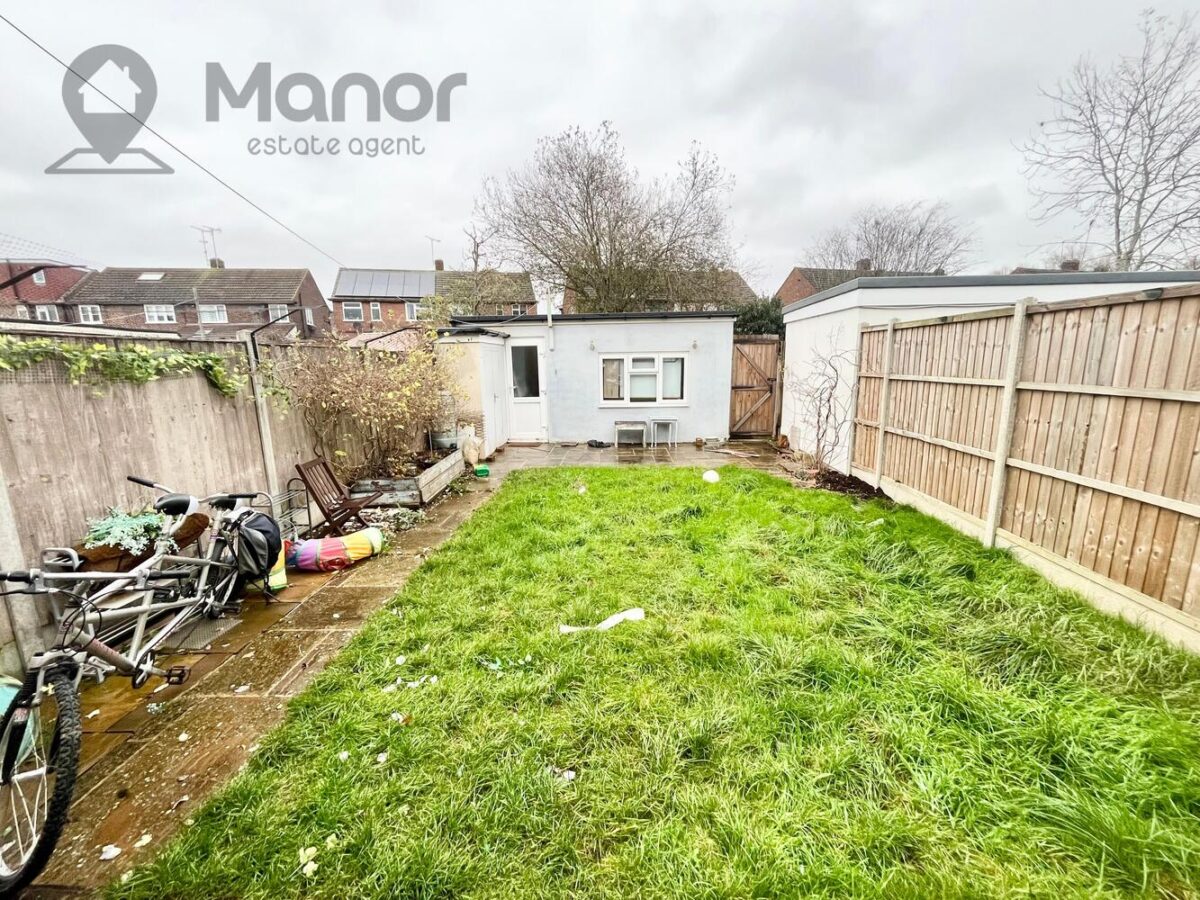 Woodland Avenue, Hutton, Brentwood, CM13 1HN