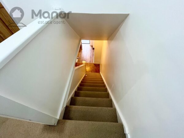 Woodland Avenue, Hutton, Brentwood, CM13 1HN