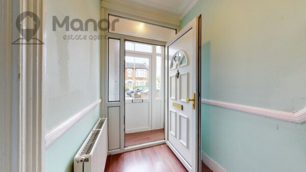 Cobham Road, Seven Kings, IG3 9JL