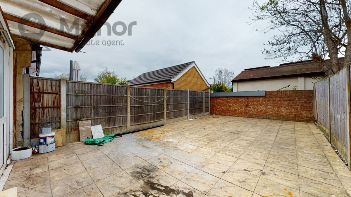 Cobham Road, Seven Kings, IG3 9JL