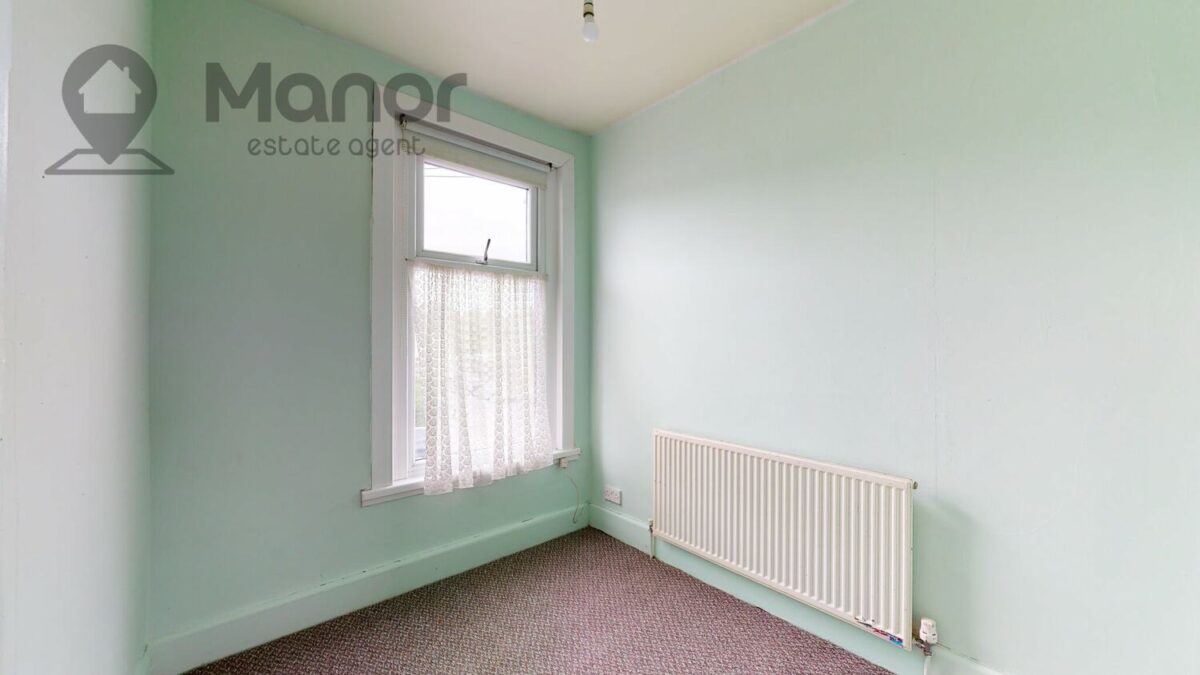 Cobham Road, Seven Kings, IG3 9JL