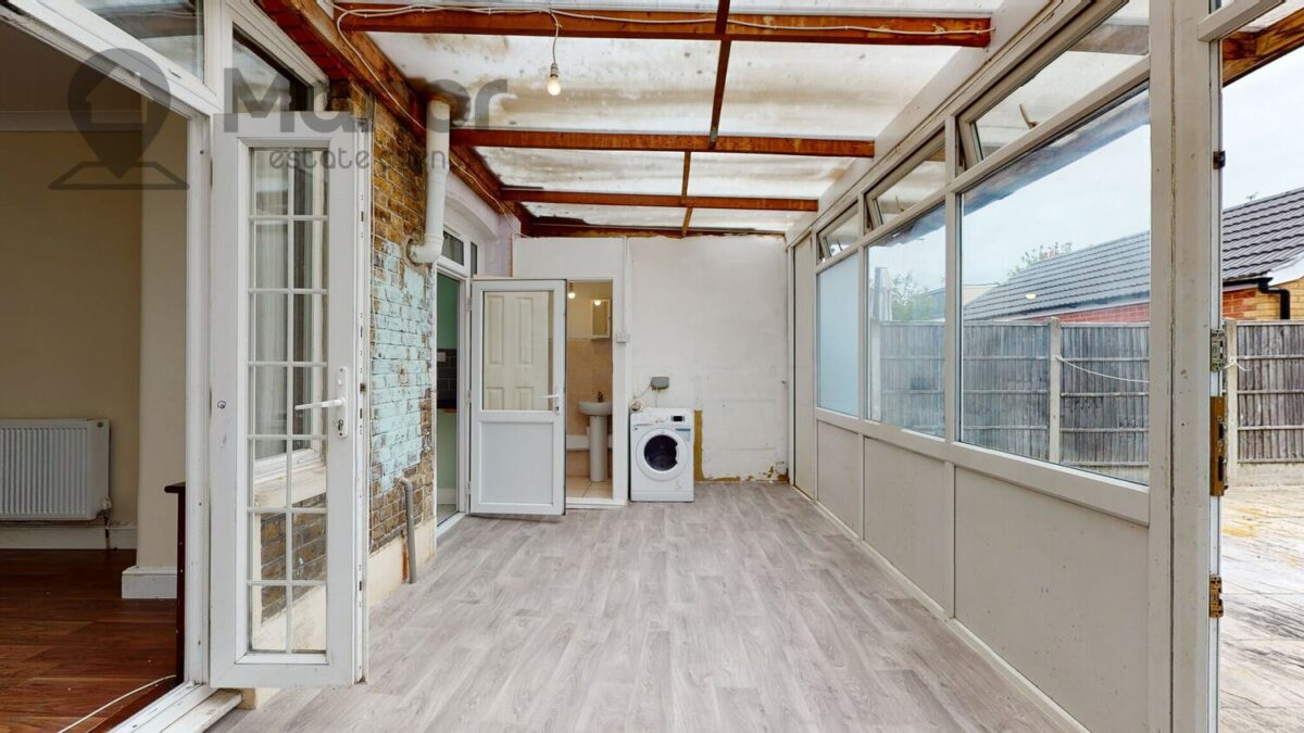 Cobham Road, Seven Kings, IG3 9JL