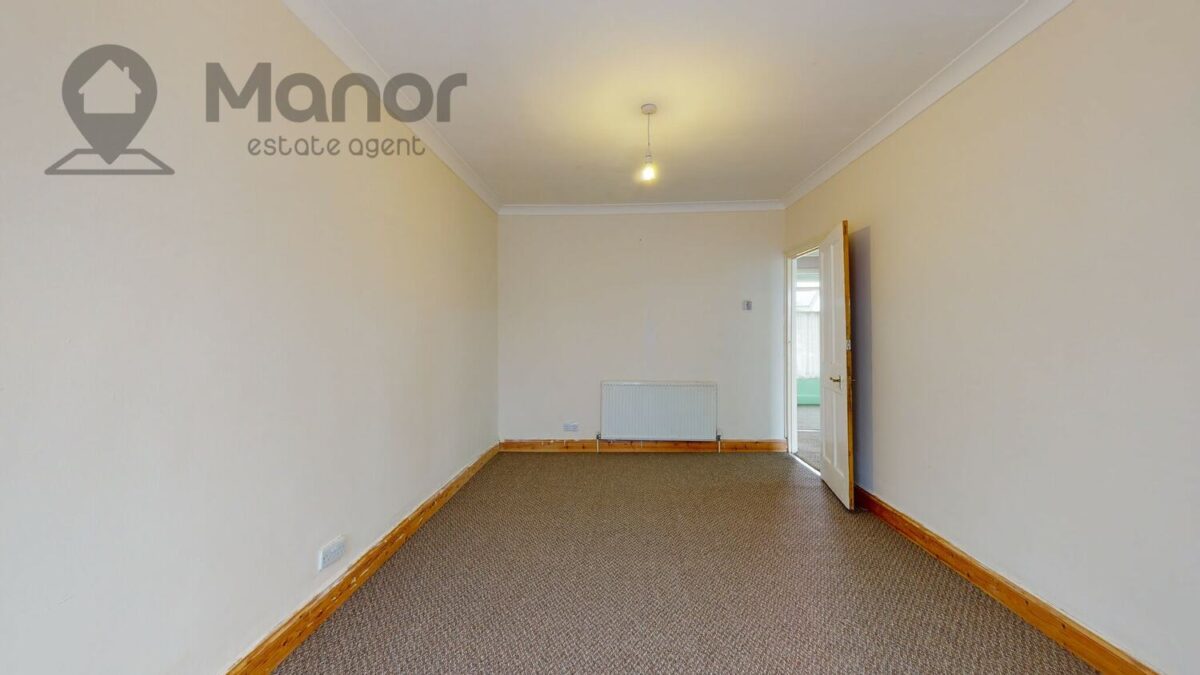 Cobham Road, Seven Kings, IG3 9JL