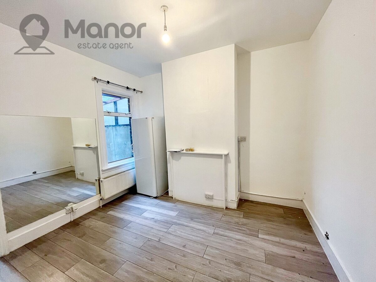 Third Avenue, Manor Park, E12 6DU