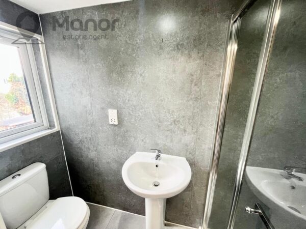 Whalebone Lane South, Dagenham, RM8 1AJ