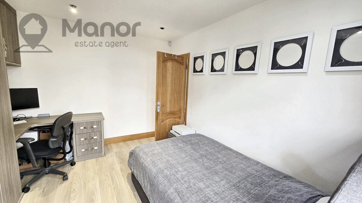 Tavistock Gardens, Ilford, IG3 9BE