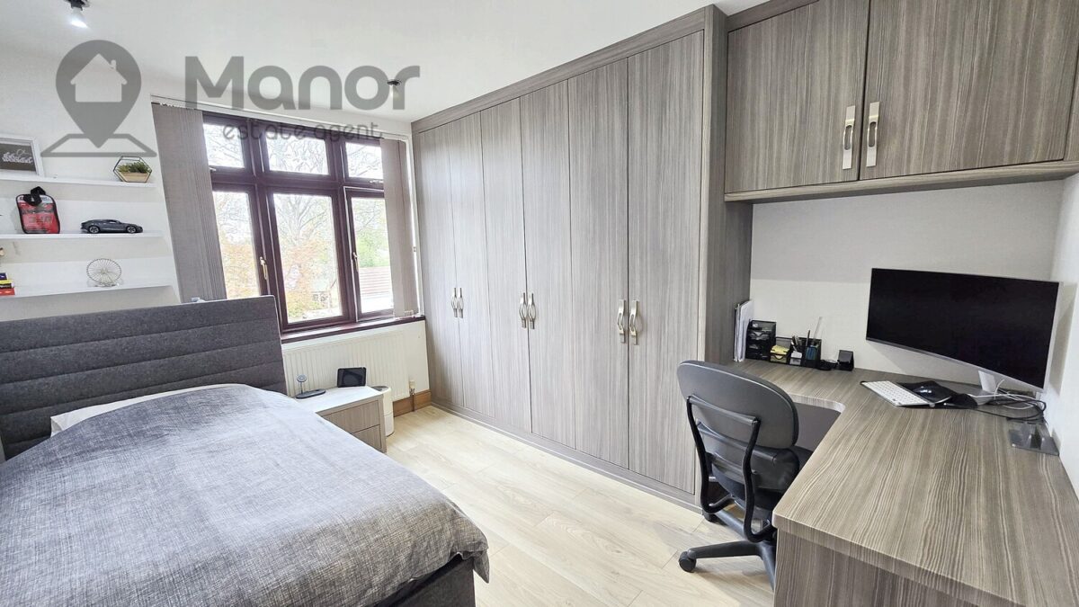 Tavistock Gardens, Ilford, IG3 9BE