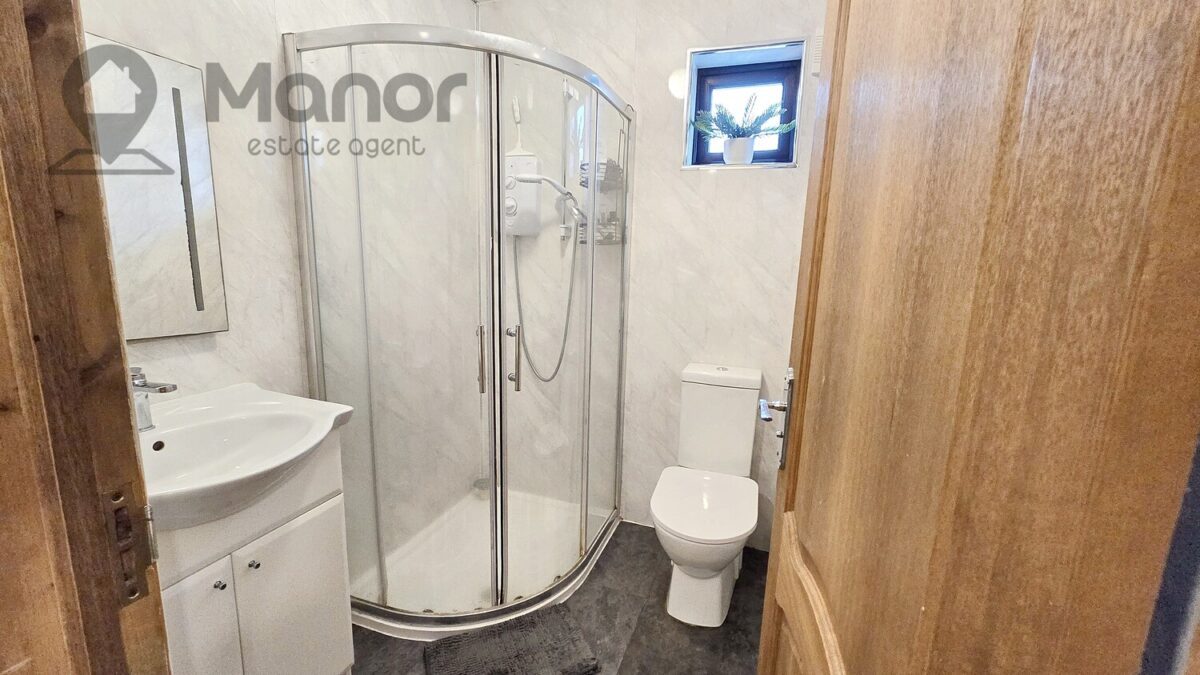 Tavistock Gardens, Ilford, IG3 9BE