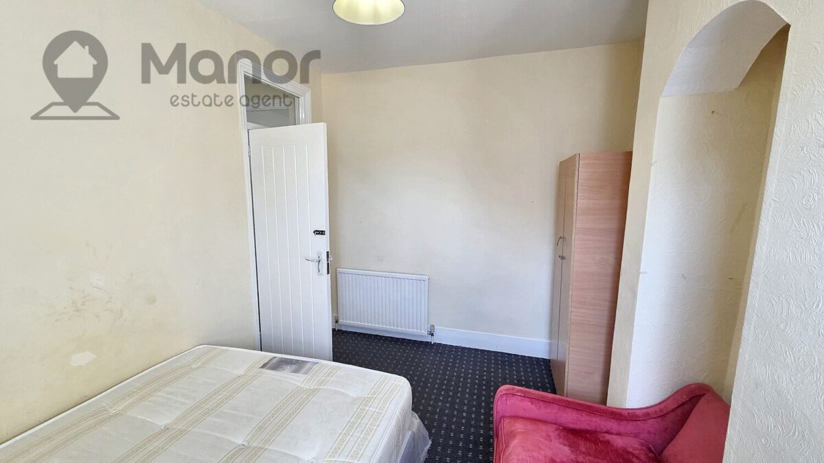 Charlemont Road, East Ham, E6 6HE