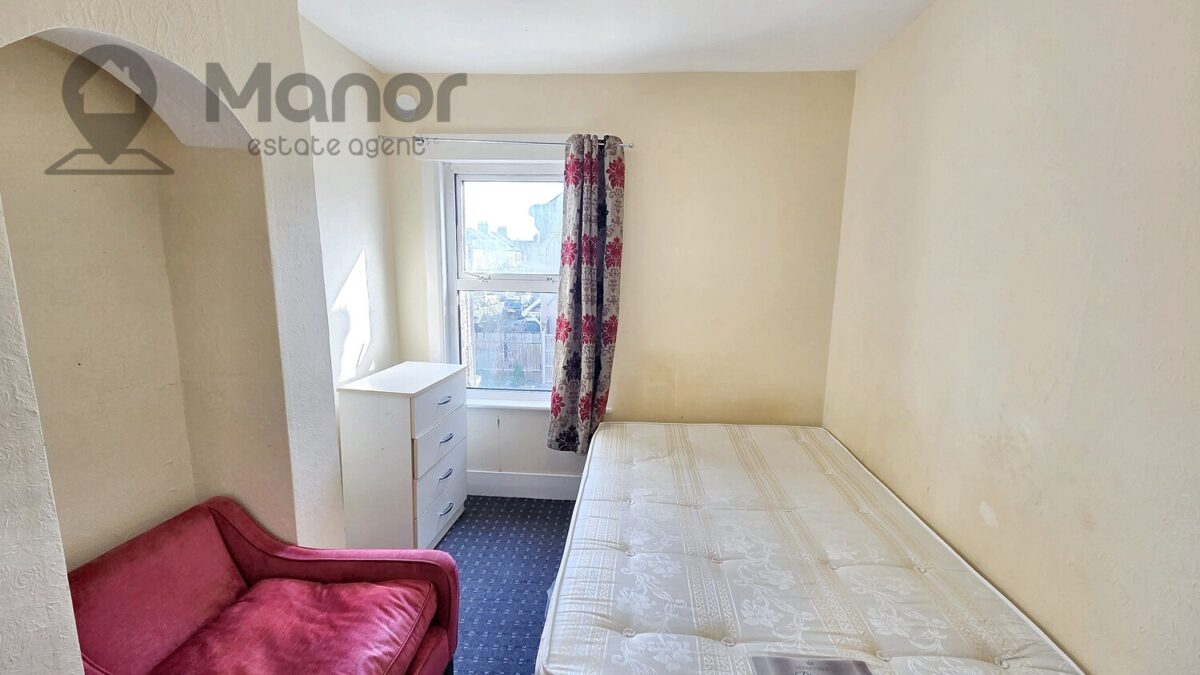 Charlemont Road, East Ham, E6 6HE