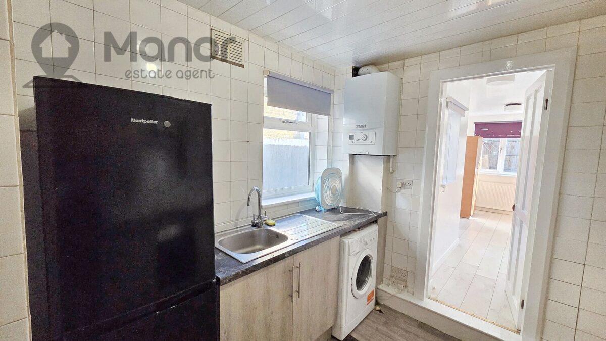 Charlemont Road, East Ham, E6 6HE