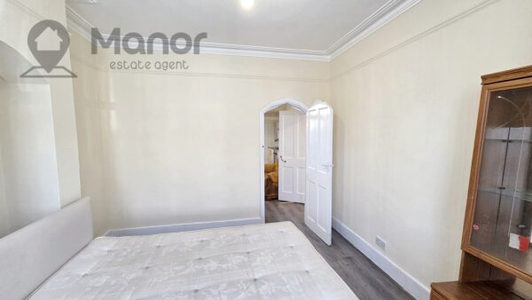 Charlemont Road, East Ham, E6 6HE