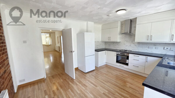 Dagenham Avenue, Dagenham, RM9 6LL