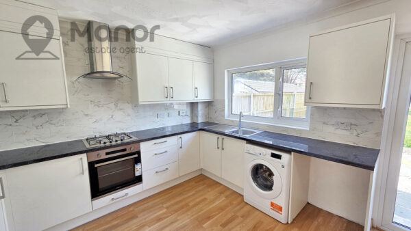 Dagenham Avenue, Dagenham, RM9 6LL