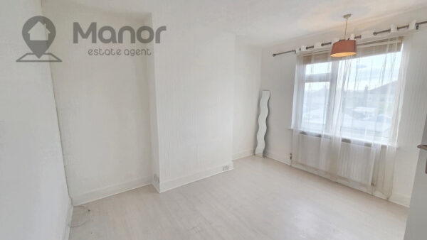 Bergholt Avenue, Redbridge, IG4 5NE