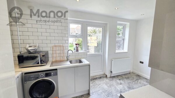 Sheppey Road, Dagenham, RM9 4LJ