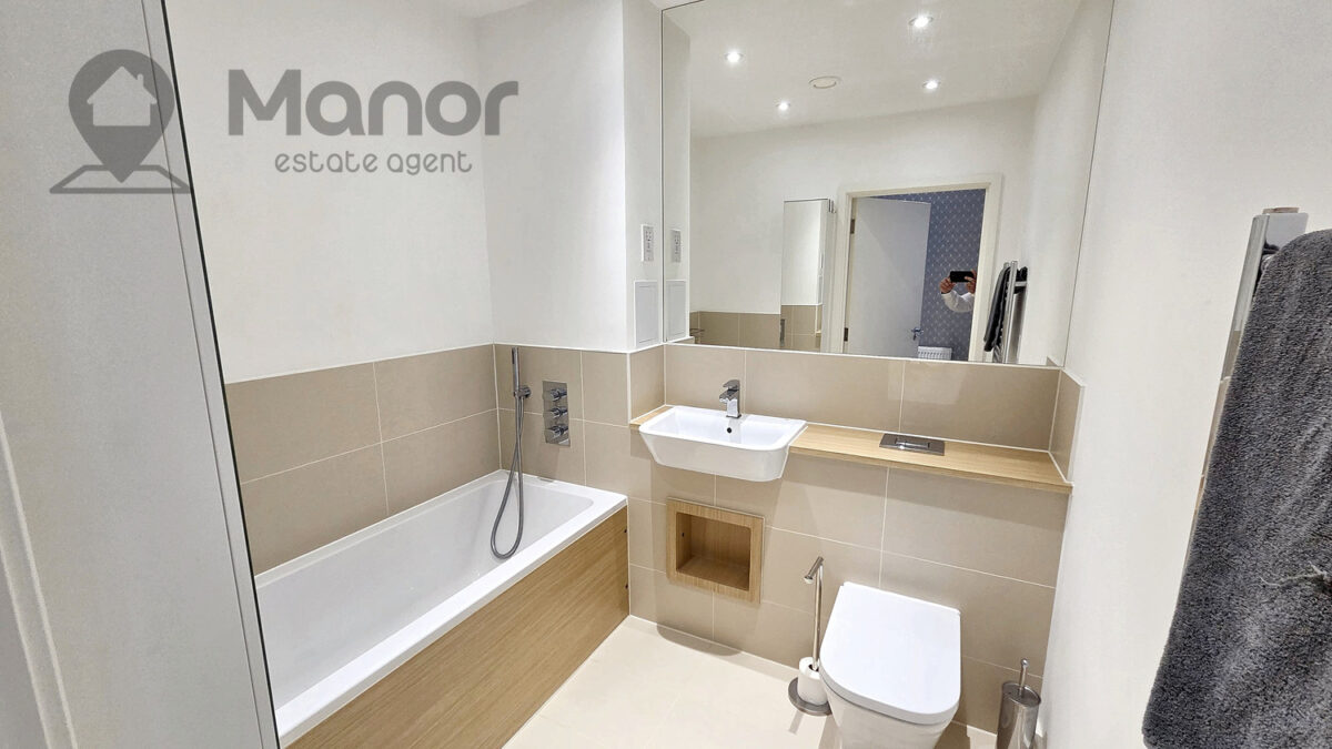 Bell Flower Lodge, Gubbins Lane, Harold Wood, RM3 0NQ