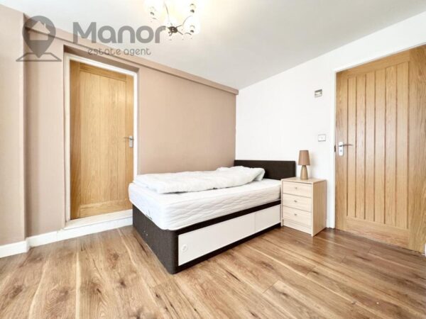 Wycombe Road, Gants Hill, IG2 6UT