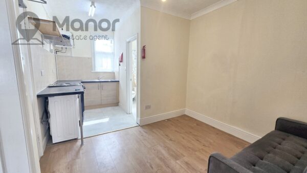 Kingswood Road, Goodmayes, IG3 8UE