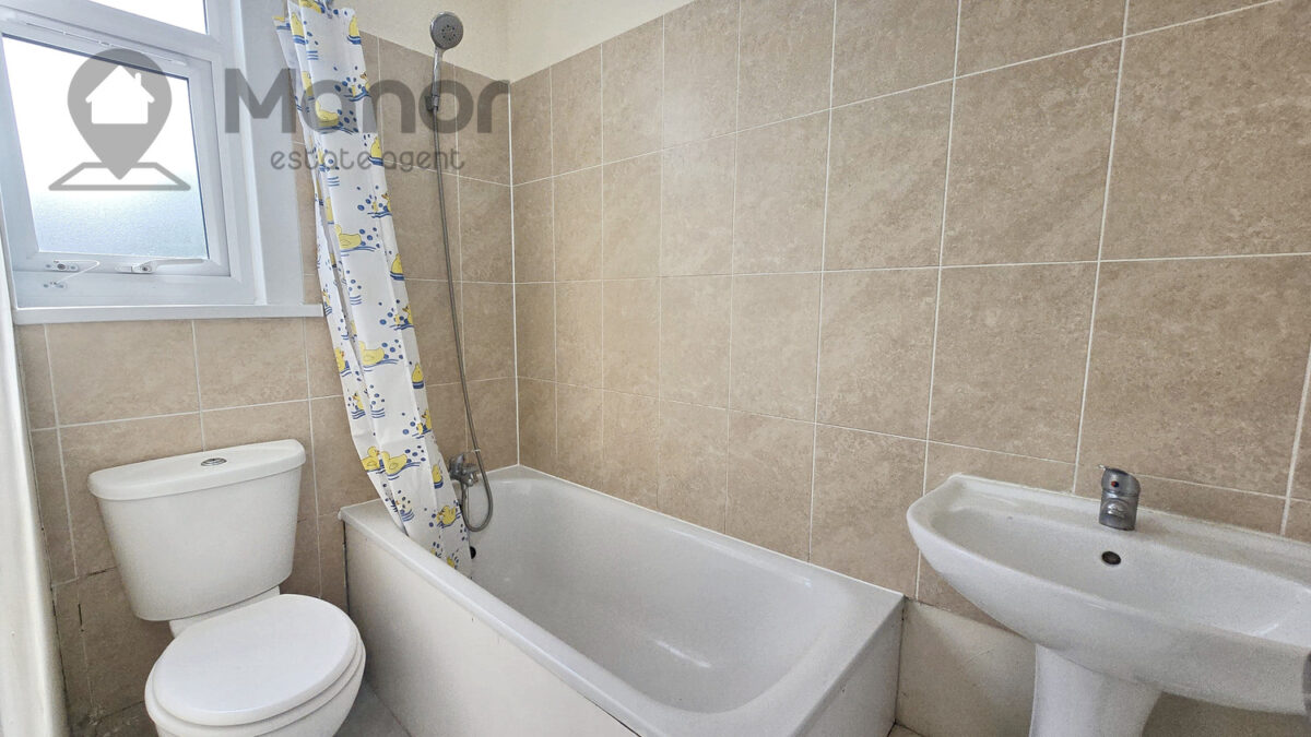 Kingswood Road, Goodmayes, IG3 8UE