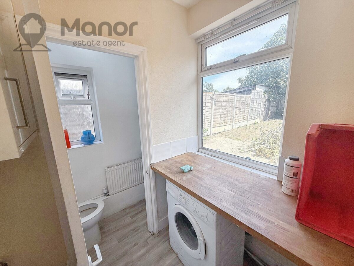 Rixsen Road, Manor Park, E12 6RN