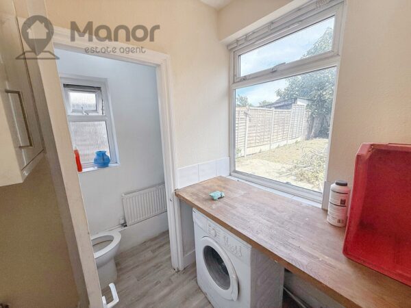Rixsen Road, Manor Park, E12 6RN