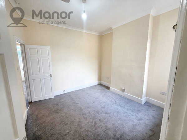 Rixsen Road, Manor Park, E12 6RN