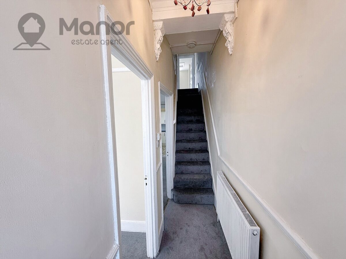 Rixsen Road, Manor Park, E12 6RN