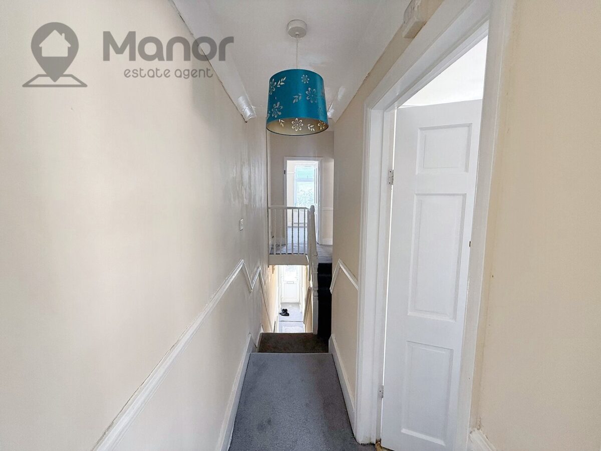 Rixsen Road, Manor Park, E12 6RN