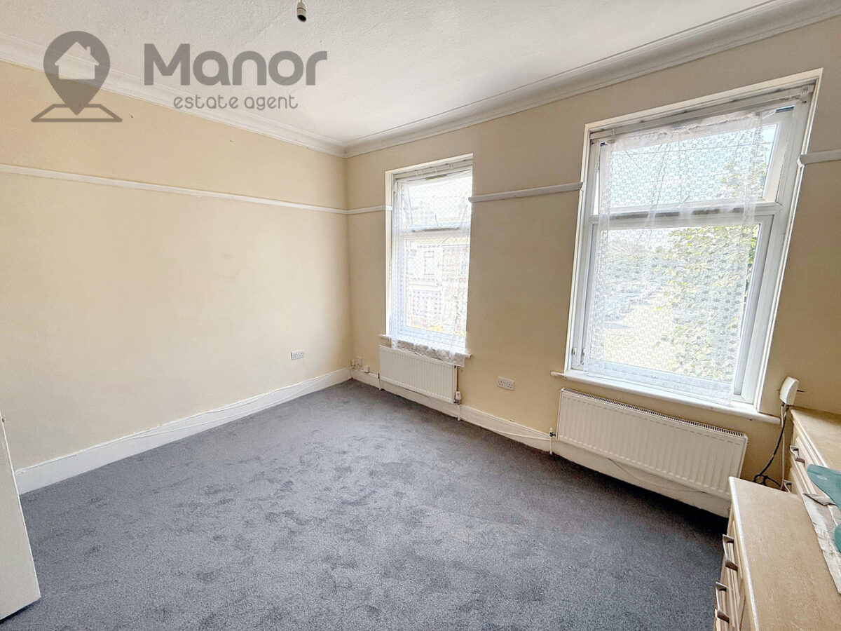 Rixsen Road, Manor Park, E12 6RN