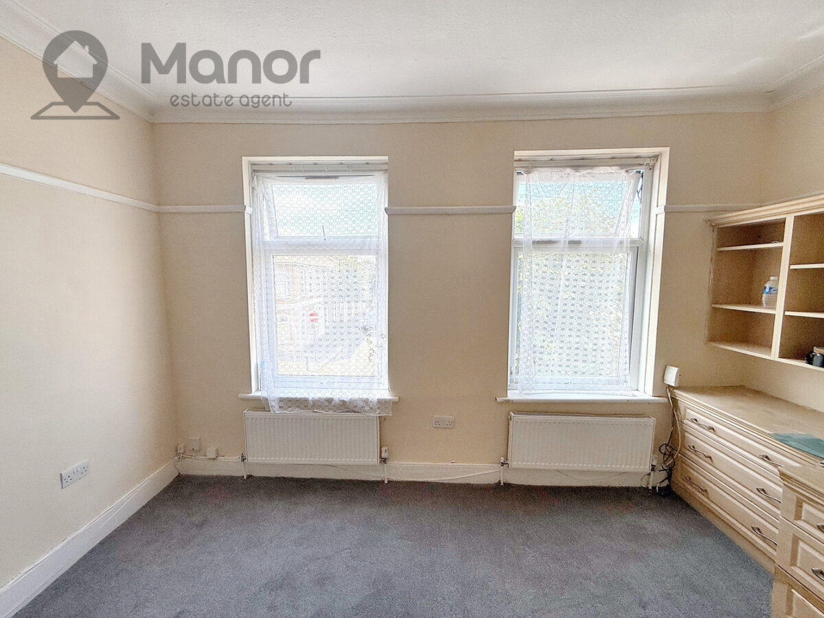 Rixsen Road, Manor Park, E12 6RN