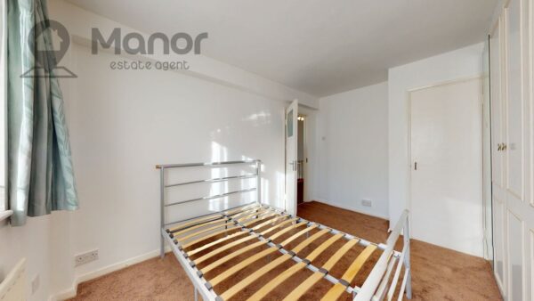 Gillman Drive, Stratford, E15 3JS