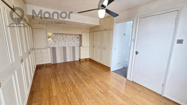 Donald Drive, Chadwell Heath, RM6 5DU
