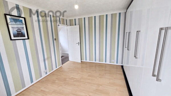 Donald Drive, Chadwell Heath, RM6 5DU