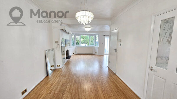 Donald Drive, Chadwell Heath, RM6 5DU